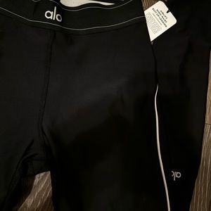 Alo Leggings